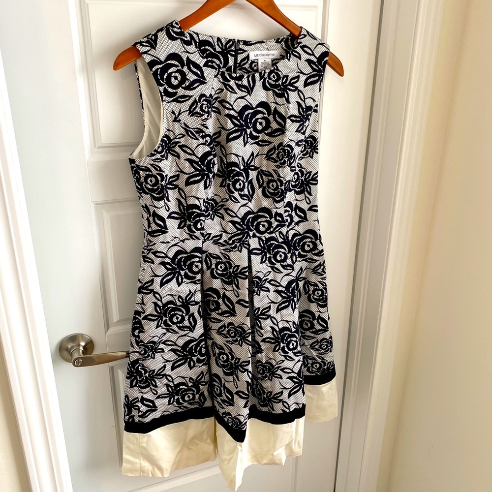 Delicate Black and White Roses Floral Dress